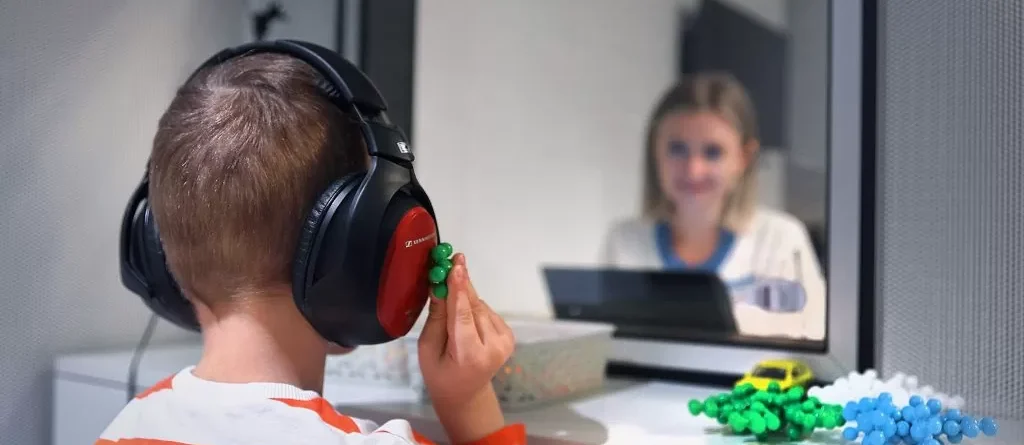 Neuroma of the auditory nerve (vestibular schwannoma) in children